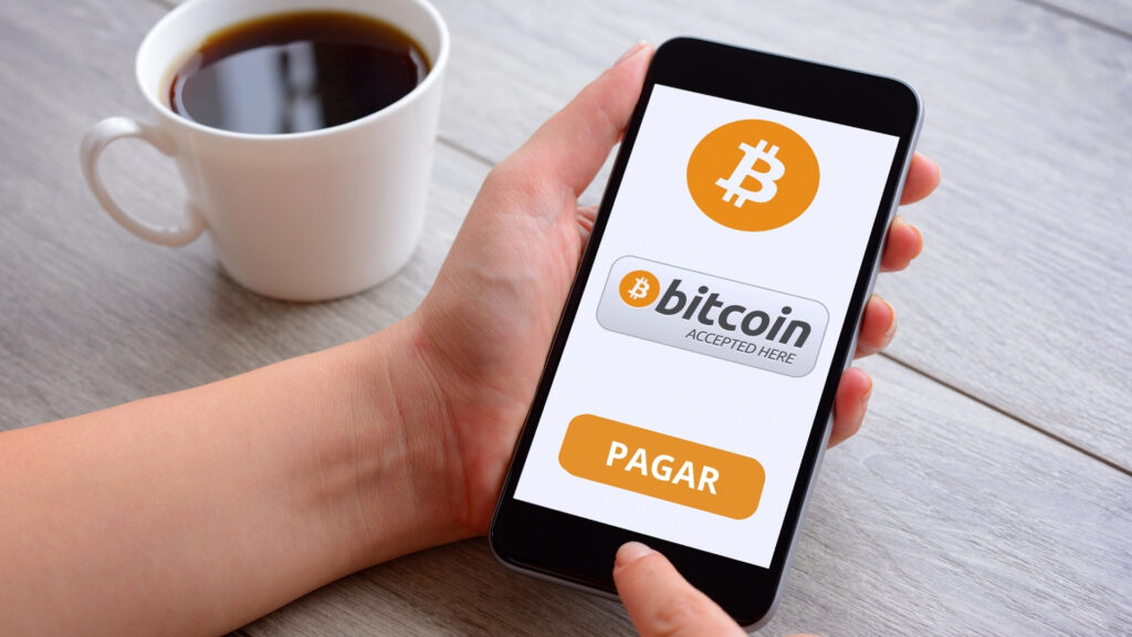 Ahora puedes pagar con Bitcoin en la Tienda Oficial de Mario Murua